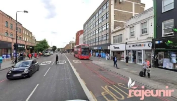 Clarins J P Pharmacy Camden Town - London Nw1 7Jr