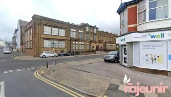 Everest Pharmacy - South King Street - Blackpool Fy1 4Nd