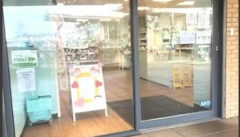 Jhoots Pharmacy - East Cowes Po32 6Rp