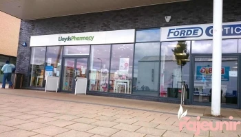 LloydsPharmacy - Paisley