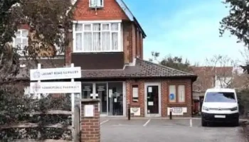 Summersdale Pharmacy - 8 Lavant Rd