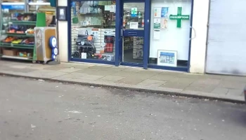 W. Price Chemist - London Nw2 1Nt
