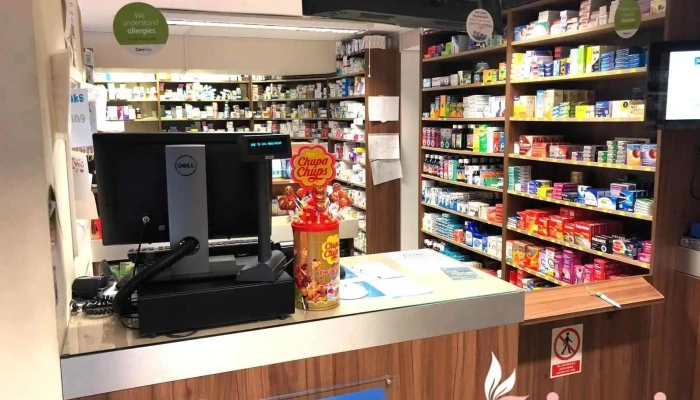 3q Pharmacy - Travel, Ear Wax Removal and Weight loss Clinic - Wellingborough Nn8 4Rw