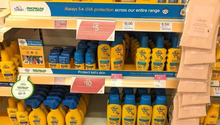 Boots -  Beauty Supply Store - Dumfries