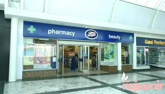Boots - Clydebank G81 2Tl