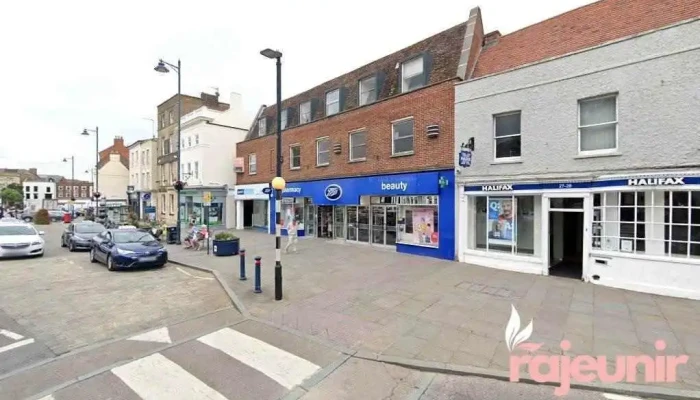 Boots Pharmacy - Boston Pe21 6Eh