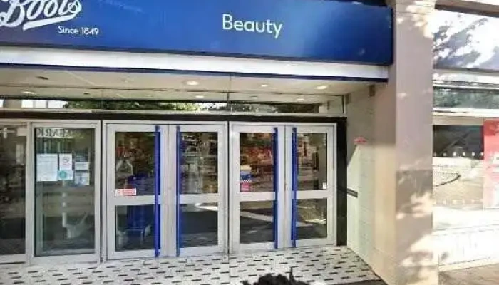 Clarins Boots Dundee -  Street View 360deg - Dundee