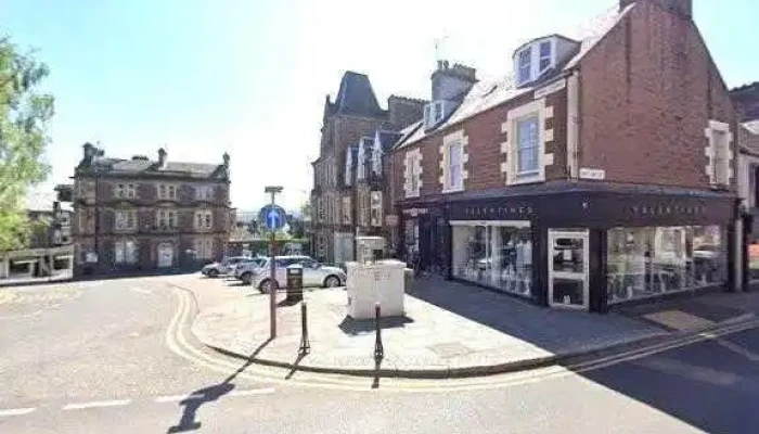 Davidsons Chemists -    Crieff All - Crieff