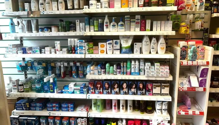 Godstone Pharmacy + Travel Clinic + Yellow Fever Centre - Godstone Rh9 8Lw