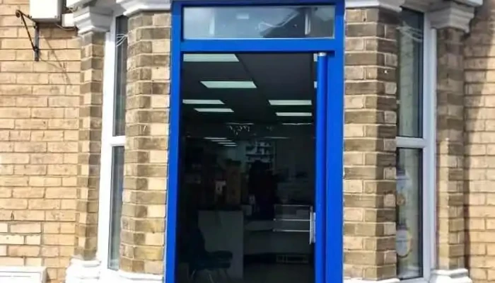 Highfield Pharmacy - Southampton So17 1Tl