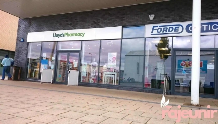 LloydsPharmacy - Paisley