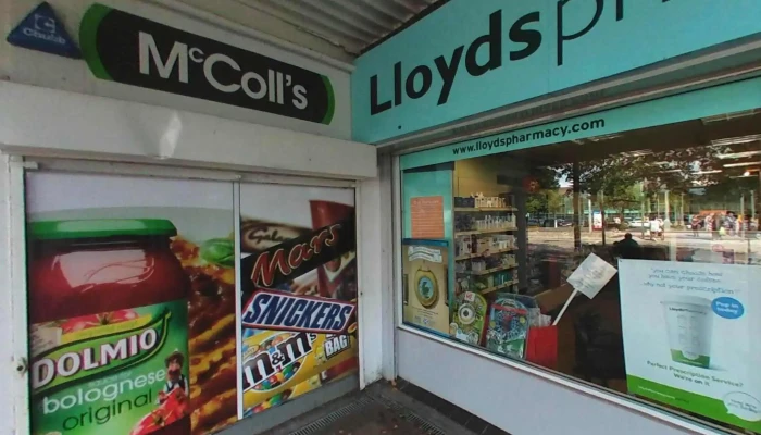 Lloydspharmacy Street View 360deg - Glasgow