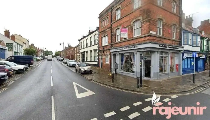 Lloydspharmacy - United Kingdom