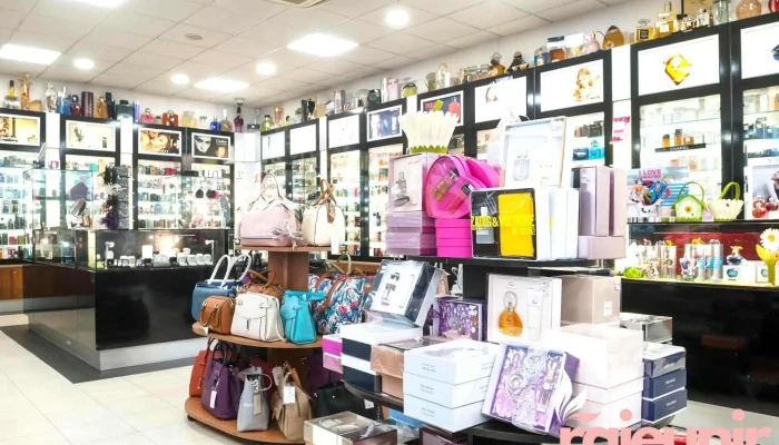Monklands Pharmacy Perfumery By Owner - Airdrie