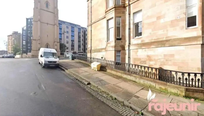 Reach Pharmacy Head Office - Glasgow