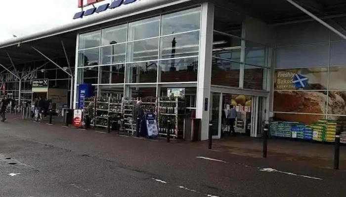 Tesco Extra - Elgin