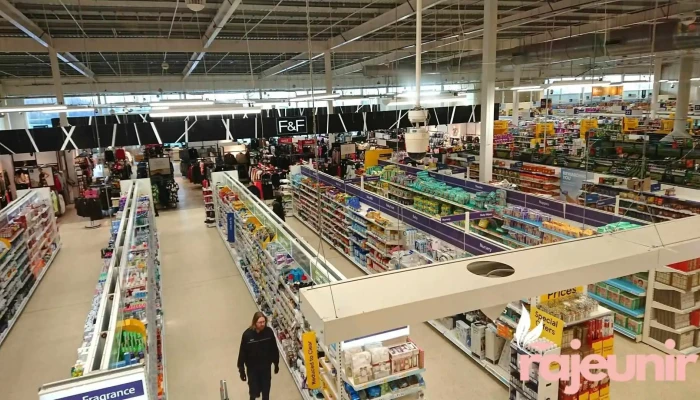 Tesco Extra -  Inside - Dundee