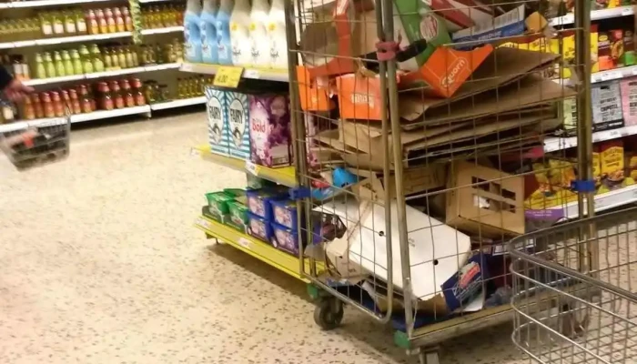 Tesco Superstore -  Inside - Renfrew