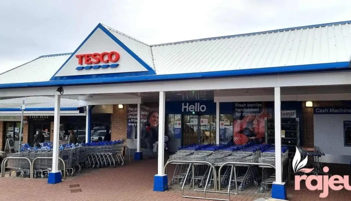 Tesco Superstore -  Parking - Dunfermline
